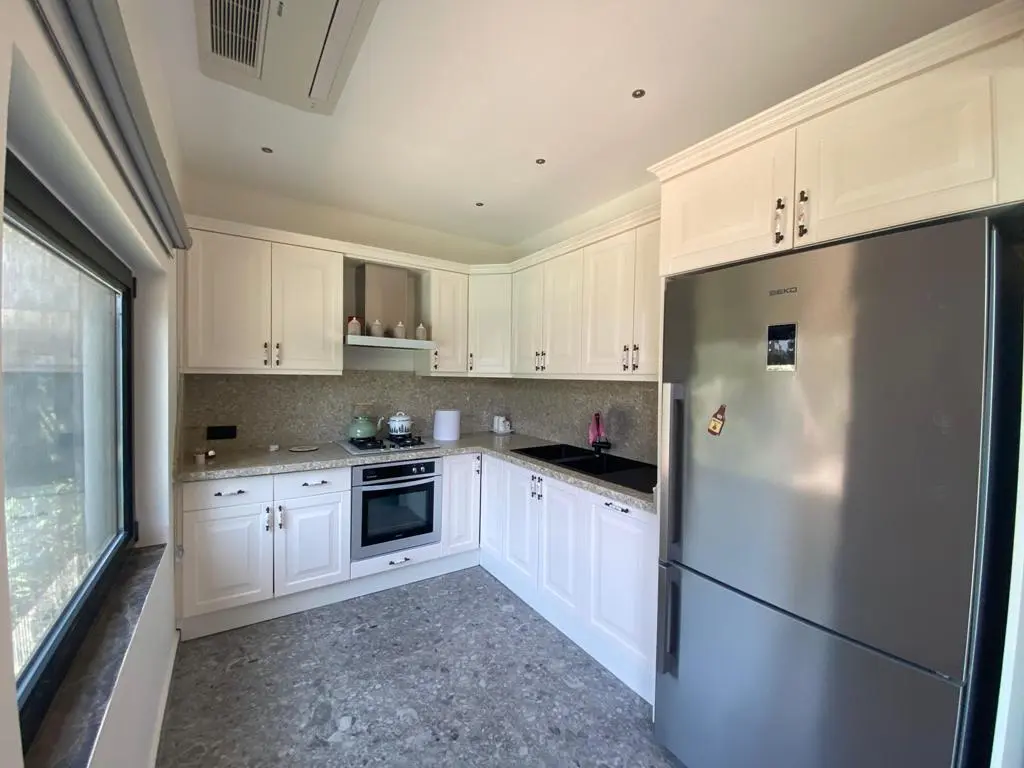 Fitted kitchen